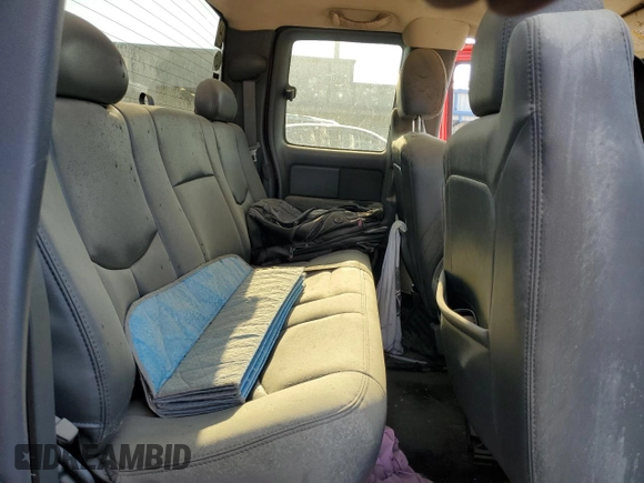 2005 Chevrolet Silverado 1500 Z71 z VIN 1GCEK19B15Z109922, wystawiony jako Copart lot #51822285 z przebiegiem Nie podano mil oraz Szkoda całkowita • Salvage title. Historia ofert i sprzedaży dostępna na DreamBid. Obrazek 10.
