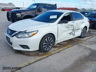 2017 Nissan Altima 2.5 SV with VIN 1N4AL3AP2HC219101, listed as a IAAI auction lot 41313212 with 98,092 mi miles. Bid and sale history available at carsss.com. Image 17.