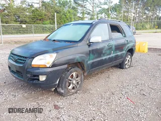2006 Kia Sportage LX with VIN KNDJF723467183437, listed as a IAAI auction lot 42193429 with 186,114 mi miles and . Bid and sale history available at carsss.com. Image 2.