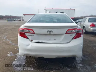 2014 Toyota Camry L with VIN 4T1BF1FK7EU816821, listed as a IAAI auction lot 41825230 with 121,382 mi miles. Bid and sale history available at carsss.com. Image 16.