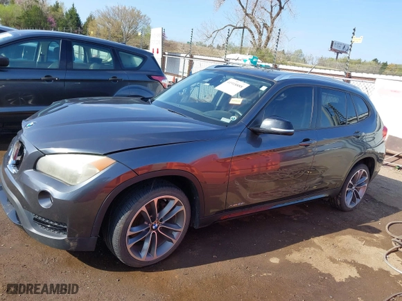 2013 BMW X1 xDrive28i with VIN WBAVL1C54DVR83104, listed as a IAAI auction lot 41918888 with 112,215 mi miles. Bid and sale history available at carsss.com. Image 14.