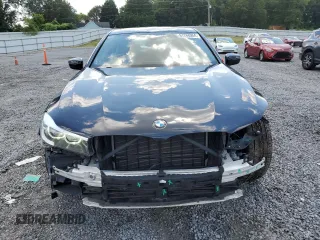 2019 BMW 7 Series 740i xDrive with VIN WBA7E4C50KGV70120, listed as a Copart auction lot 67268954 with 39,639 mi miles and Salvage Title. Bid and sale history available at DreamBid. Image 5.