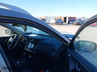 2020 Nissan Rogue SV with VIN JN8AT2MV5LW144436, listed as a IAAI auction lot 41642351 with 44,192 mi miles. Bid and sale history available at carsss.com. Image 5.