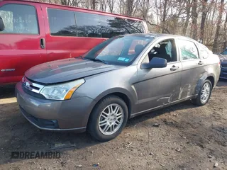 2011 Ford Focus SE with VIN 1FAHP3FN7BW172552, listed as a IAAI auction lot 41931964 with 33,553 mi miles. Bid and sale history available at carsss.com. Image 18.