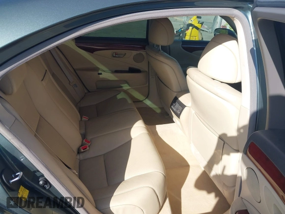 2007 Lexus LS 460 z VIN JTHBL46F375029524, wystawiony jako IAAI lot #42203614 z przebiegiem 164 405 mil mil oraz . Historia ofert i sprzedaży dostępna na DreamBid. Obrazek 8.