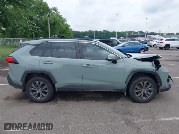 2023 Toyota RAV4 Hybrid XLE Premium z VIN 4T3B6RFV0PU132809, wystawiony jako IAAI lot #42646117 z przebiegiem 43 083 mil mil oraz . Historia ofert i sprzedaży dostępna na DreamBid. Obrazek 13.