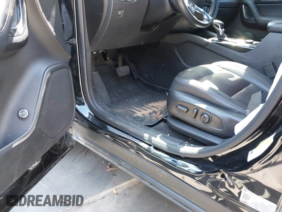 2021 Chevrolet Blazer RS z VIN 3GNKBERS4MS523208, wystawiony jako IAAI lot #42078498 z przebiegiem 63 851 mil mil oraz . Historia ofert i sprzedaży dostępna na DreamBid. Obrazek 12.