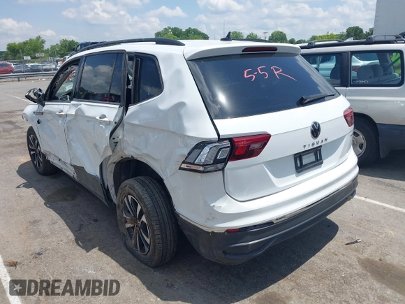 2024 Volkswagen Tiguan S with VIN 3VVFB7AX7RM030830, listed as a IAAI auction lot 42279861 with 42,714 mi miles and . Bid and sale history available at DreamBid. Image 3.