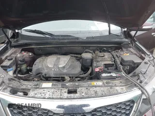 2013 Kia Sorento LX with VIN 5XYKTDA21DG348056, listed as a IAAI auction lot 42020513 with 233,308 mi miles. Bid and sale history available at carsss.com. Image 10.