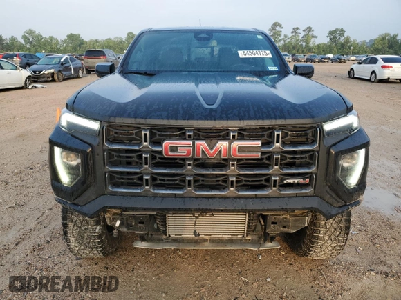 2024 GMC Canyon 4WD AT4 z VIN 1GTP6DEK5R1109902, wystawiony jako Copart lot #54504725 z przebiegiem 28 350 mil mil oraz Szkoda całkowita • Salvage title. Historia ofert i sprzedaży dostępna na DreamBid. Obrazek 5.