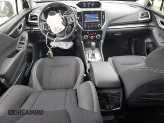 2022 Subaru Forester Premium with VIN JF2SKAEC4NH486706, listed as a Copart auction lot 61843155 with 27,161 mi miles and Salvage title. Bid and sale history available at DreamBid. Image 8.