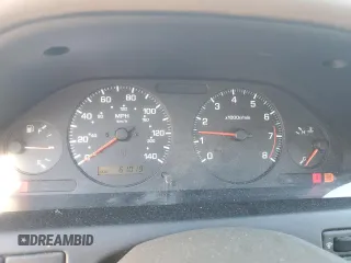 1999 Nissan Maxima GXE z VIN JN1CA21D8XM403253, wystawiony jako Copart lot #55877675 z przebiegiem 61 019 mil mil oraz Czysty tytuł • Clean title. Historia ofert i sprzedaży dostępna na DreamBid. Obrazek 9.