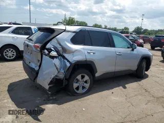 2024 Toyota RAV4 XLE with VIN 2T3P1RFV4RC403444, listed as a Copart auction lot 62932475 with 3,245 mi miles and Clean title. Bid and sale history available at DreamBid. Image 3.
