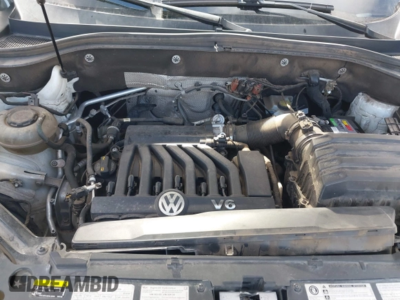 2018 Volkswagen Atlas SE с VIN 1V2KR2CA6JC576835, выставлен на аукционе IAAI как лот 42174916 с пробегом 153 322 миль миль и . История ставок и продаж доступна на DreamBid. Изображение 10.