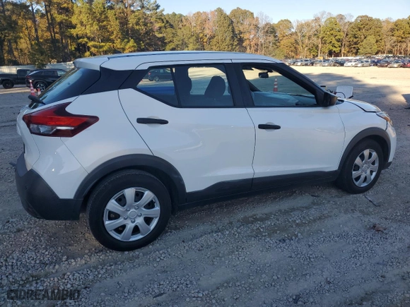 2020 Nissan Kicks S with VIN 3N1CP5BVXLL507609, listed as a Copart auction lot 80619904 with 150,760 mi miles and Salvage Title. Bid and sale history available at carsss.com. Image 3.