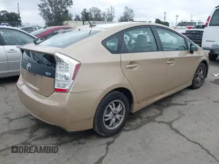 2011 Toyota Prius I with VIN JTDKN3DU8B1408929, listed as a IAAI auction lot 41925472 with 162,130 mi miles. Bid and sale history available at carsss.com. Image 4.