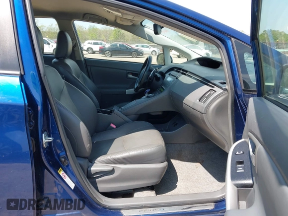 2011 Toyota Prius I with VIN JTDKN3DU3B0315824, listed as a IAAI auction lot 42034022 with 230,653 mi miles. Bid and sale history available at carsss.com. Image 5.