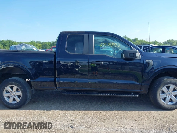 2021 Ford F-150 XL with VIN 1FTEX1EP3MFC93375, listed as a IAAI auction lot 42589933 with 65,132 mi miles and . Bid and sale history available at DreamBid. Image 13.