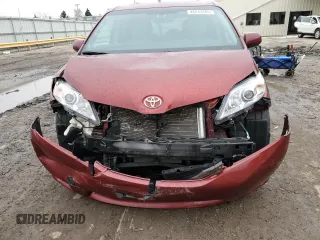 2016 Toyota Sienna XLE with VIN 5TDYK3DC8GS704389, listed as a Copart auction lot 48243405 with 92,755 mi miles and Clean Title. Bid and sale history available at carsss.com. Image 5.