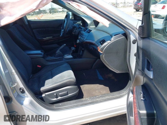 2012 Honda Crosstour EX z VIN 5J6TF1H39CL007221, wystawiony jako IAAI lot #42233029 z przebiegiem 140 421 mil mil oraz . Historia ofert i sprzedaży dostępna na DreamBid. Obrazek 5.