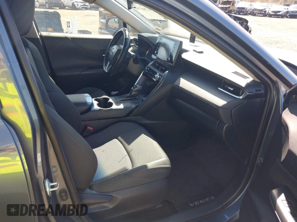 2021 Toyota Venza LE with VIN JTEAAAAH2MJ002520, listed as a IAAI auction lot 41768770 with 147,673 mi miles and . Bid and sale history available at carsss.com. Image 5.