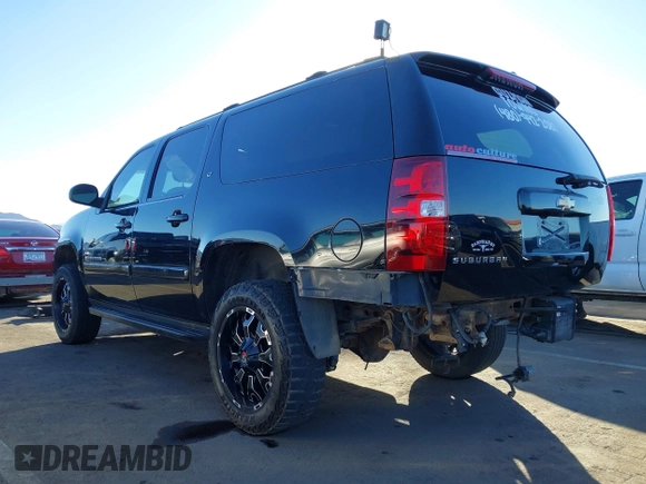 2007 Chevrolet Suburban LT with VIN 3GNGK26K47G206089, listed as a IAAI auction lot 41409657 with 156,789 mi miles and . Bid and sale history available at DreamBid. Image 3.