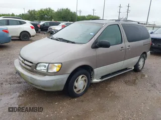 1998 Toyota Sienna LE с VIN 4T3ZF13C0WU032131, выставлен на аукционе IAAI как лот 42196782 с пробегом Не указан миль и . История ставок и продаж доступна на DreamBid. Изображение 2.