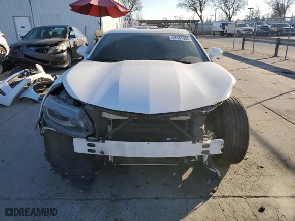 2017 Chevrolet Camaro 2LT with VIN 1G1FD1RX8H0164606, listed as a Copart auction lot 43161985 with 55,203 mi miles and Salvage Title. Bid and sale history available at carsss.com. Image 5.