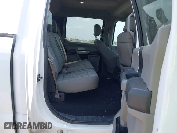 2018 Ford F-150 XL with VIN 1FTEW1E59JKF84452, listed as a IAAI auction lot 42175251 with 161,952 mi miles and . Bid and sale history available at carsss.com. Image 8.