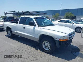 1997 Dodge Dakota z VIN 1B7GL23Y4VS250937, wystawiony jako IAAI lot #42452373 z przebiegiem 170 625 mil mil oraz . Historia ofert i sprzedaży dostępna na DreamBid. Obrazek 1.