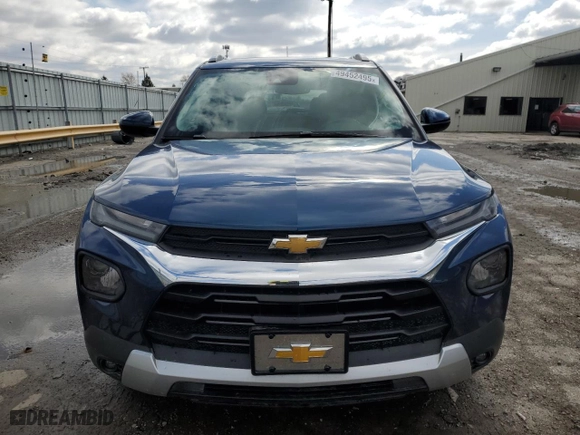 2021 Chevrolet TrailBlazer LT with VIN KL79MPSLXMB025846, listed as a Copart auction lot 49452495 with 45,641 mi miles and Salvage Title. Bid and sale history available at carsss.com. Image 5.
