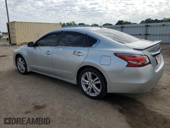 2015 Nissan Altima SL z VIN 1N4BL3APXFC143788, wystawiony jako Copart lot #55944555 z przebiegiem 220 351 mil mil oraz Szkoda całkowita • Salvage title. Historia ofert i sprzedaży dostępna na DreamBid. Obrazek 2.