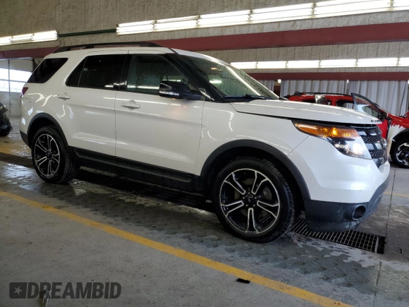 2015 Ford Explorer Sport z VIN 1FM5K8GTXFGC15296, wystawiony jako Copart lot #57450975 z przebiegiem 108 063 mil mil oraz Nie do naprawy • Non repairable. Historia ofert i sprzedaży dostępna na DreamBid. Obrazek 4.
