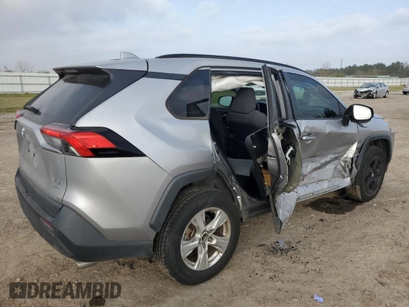 2020 Toyota RAV4 XLE with VIN 2T3P1RFV0LC095311, listed as a Copart auction lot 49062135 with 76,779 mi miles and Salvage Title. Bid and sale history available at carsss.com. Image 3.