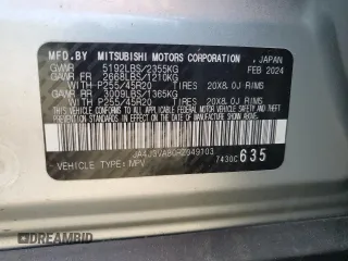 2024 Mitsubishi Outlander SE z VIN JA4J3VA80RZ049103, wystawiony jako Copart lot #57022835 z przebiegiem 32 190 mil mil oraz Szkody całkowita. Historia ofert i sprzedaży dostępna na DreamBid. Obrazek 12.