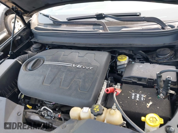 2019 Jeep Cherokee Limited with VIN 1C4PJMDX5KD200135, listed as a IAAI auction lot 42346562 with 94,677 mi miles and . Bid and sale history available at DreamBid. Image 10.
