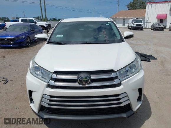 2019 Toyota Highlander LE z VIN 5TDZARFH0KS060236, wystawiony jako IAAI lot #42201282 z przebiegiem 66 647 mil mil oraz . Historia ofert i sprzedaży dostępna na DreamBid. Obrazek 11.
