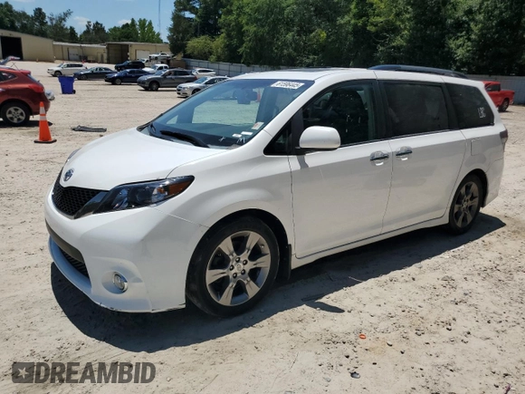 2014 Toyota Sienna SE with VIN 5TDXK3DC4ES501542, listed as a Copart auction lot 61596445 with 204,164 mi miles and Clean title. Bid and sale history available at DreamBid. Image 1.