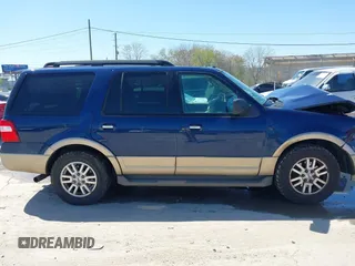 2011 Ford Expedition XLT с VIN 1FMJU1J5XBEF45746, выставлен на аукционе IAAI как лот 42000734 с пробегом 206 529 миль миль и . История ставок и продаж доступна на DreamBid. Изображение 13.