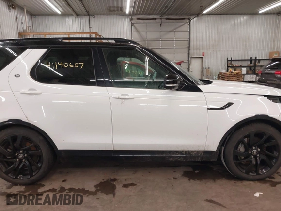 2022 Land Rover Discovery with VIN SALRT2EX0N2464071, listed as a IAAI auction lot 41140607 with 50,671 mi miles and . Bid and sale history available at DreamBid. Image 14.