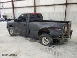 2000 Chevrolet Silverado 1500 with VIN 1GCEK14W0YZ202333, listed as a Copart auction lot 79273364 with 225,242 mi miles and Non Repairable. Bid and sale history available at carsss.com. Image 2.