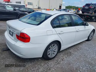 2006 BMW 3 Series 325i with VIN WBAVB13506KX46228, listed as a IAAI auction lot 42221180 with Not Provided miles and . Bid and sale history available at carsss.com. Image 4.