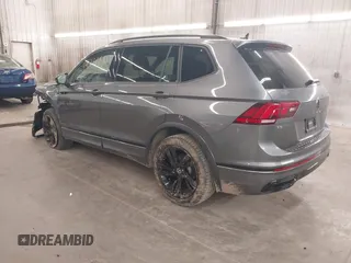 2024 Volkswagen Tiguan SE R-Line Black с VIN 3VV8B7AX8RM090818, выставлен на аукционе IAAI как лот 42123399 с пробегом 10 846 миль миль и . История ставок и продаж доступна на DreamBid. Изображение 3.