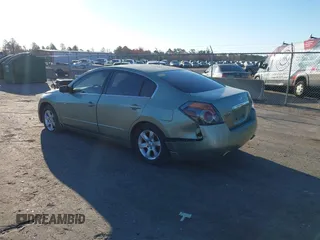 2008 Nissan Altima 2.5 S with VIN 1N4AL21E58C144239, listed as a IAAI auction lot 41628438 with 216,889 mi miles. Bid and sale history available at carsss.com. Image 3.