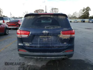 2016 Kia Sorento LX with VIN 5XYPG4A30GG169384, listed as a Copart auction lot 77208264 with 300,050 mi miles and Salvage Title. Bid and sale history available at carsss.com. Image 6.