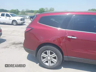 2015 Chevrolet Traverse LT z VIN 1GNKVHKD2FJ241884, wystawiony jako IAAI lot #42452598 z przebiegiem 194 214 mil mil oraz . Historia ofert i sprzedaży dostępna na DreamBid. Obrazek 18.