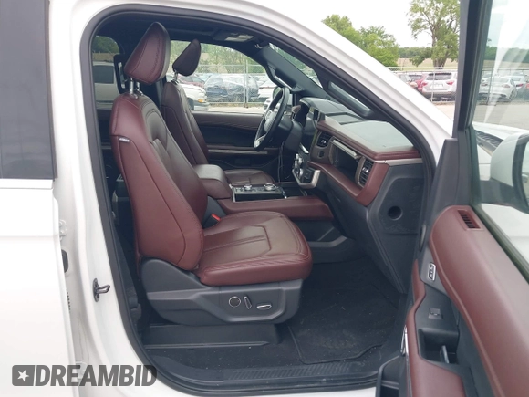 2024 Ford Expedition Max Limited with VIN 1FMJK2A86REA11045, listed as a IAAI auction lot 42513379 with 38,515 mi miles and . Bid and sale history available at DreamBid. Image 5.