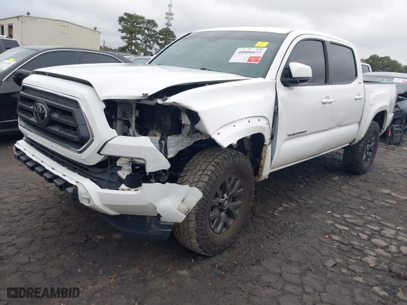 2021 Toyota Tacoma 2WD SR5 with VIN 5TFAZ5CN2MX107207, listed as a IAAI auction lot 40806053 with 108,102 mi miles. Bid and sale history available at carsss.com. Image 17.