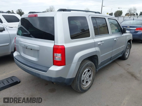 2012 Jeep Patriot Sport with VIN 1C4NJPBB5CD664270, listed as a IAAI auction lot 41786890 with 147,943 mi miles and . Bid and sale history available at DreamBid. Image 4.