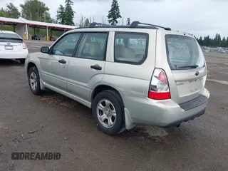 2006 Subaru Forester X z VIN JF1SG63606H754636, wystawiony jako IAAI lot #42545070 z przebiegiem 194 375 mil mil oraz . Historia ofert i sprzedaży dostępna na DreamBid. Obrazek 3.